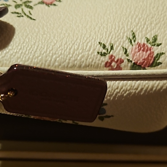 Small Coach Purse - Picture 6 of 10